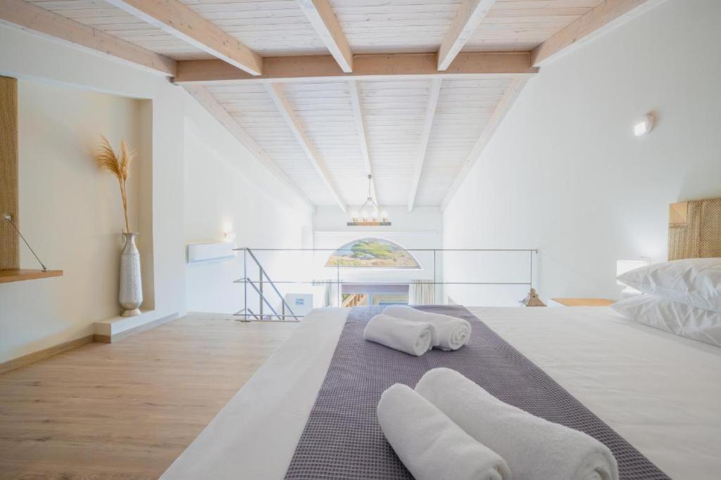 La Perla Di Barla Seafront Apartman Kánalos Kültér fotó